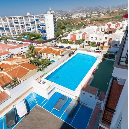 Apartamento En 네르하 외부 사진